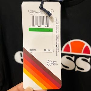 NWT!🔥 NEVER WORN LARGE ELLESSE WOMANS CROP TOP